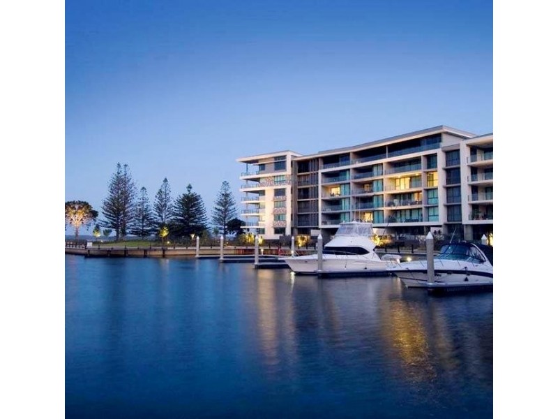 Paradise Point QLD 4216