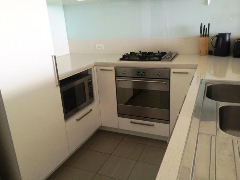 Paradise Point QLD 4216