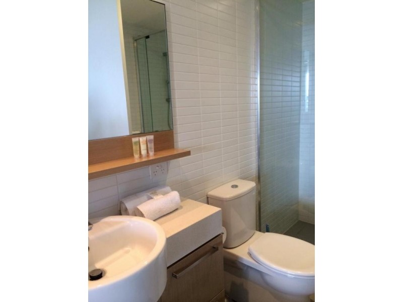 Paradise Point QLD 4216