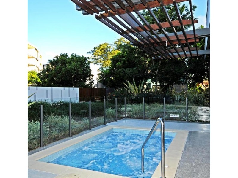 Paradise Point QLD 4216