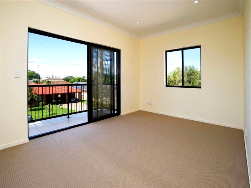 1/21 Donald Avenue, Paradise Point QLD 4216