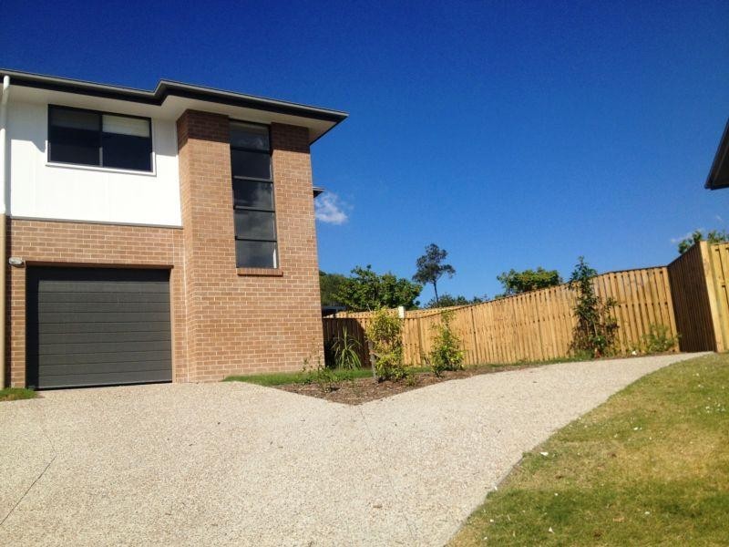 4/34 Rise Circuit, Pacific Pines QLD 4211