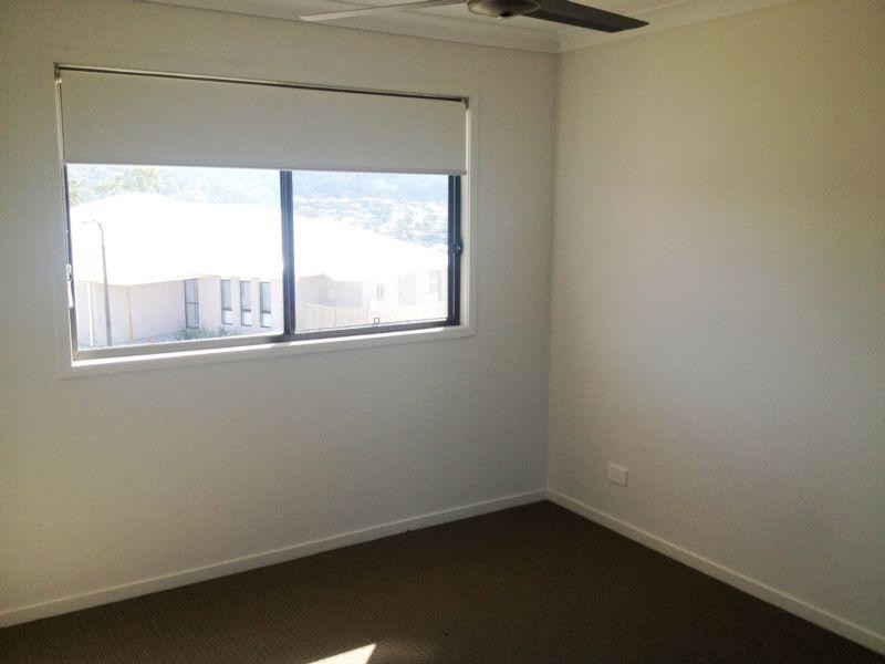 4/34 Rise Circuit, Pacific Pines QLD 4211