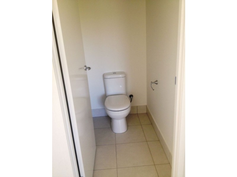 4/34 Rise Circuit, Pacific Pines QLD 4211