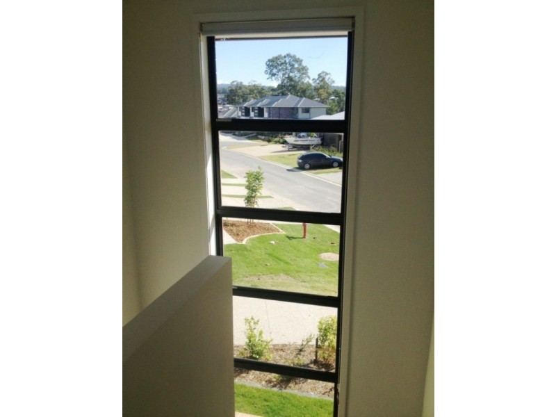 4/34 Rise Circuit, Pacific Pines QLD 4211