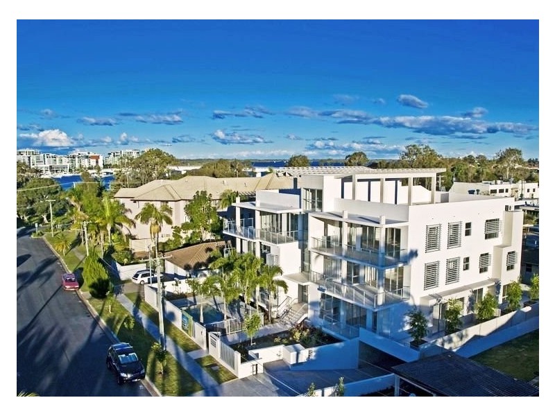 6/8-10 Victor Avenue, Paradise Point QLD 4216