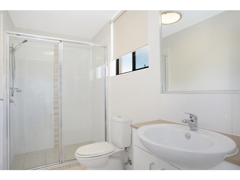 6/8-10 Victor Avenue, Paradise Point QLD 4216