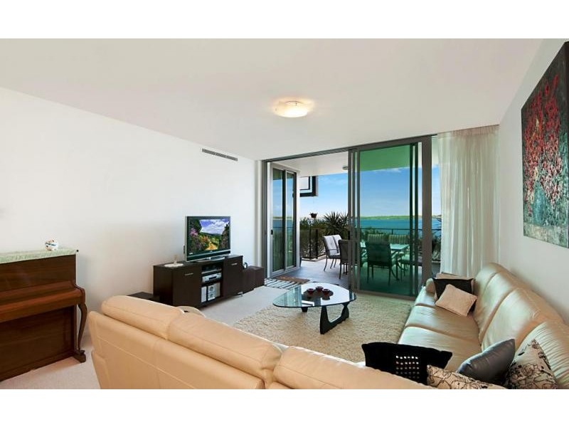 26104/2 Ephraim Island, Paradise Point QLD 4216