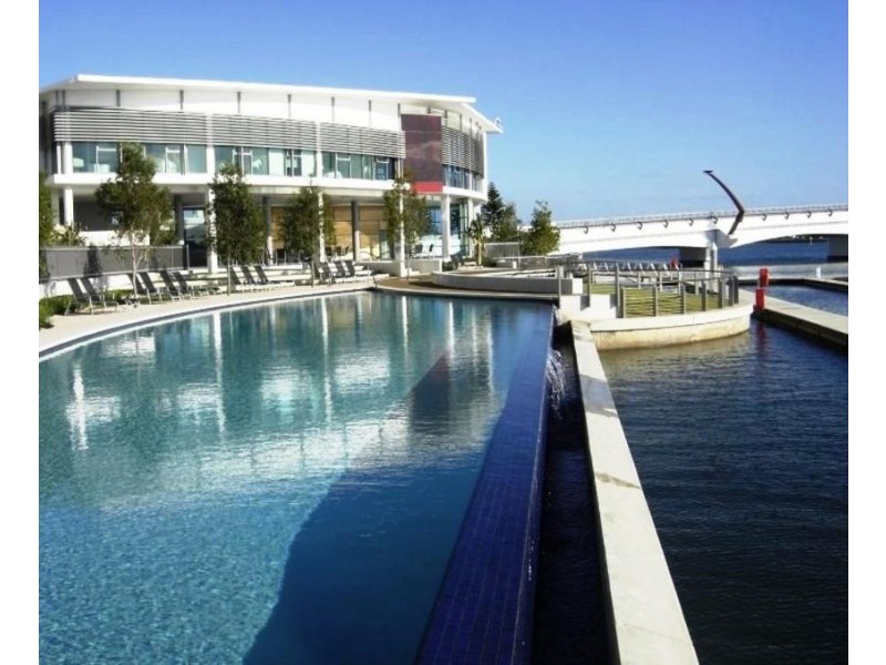 26304/2 Ephraim Island, Paradise Point QLD 4216