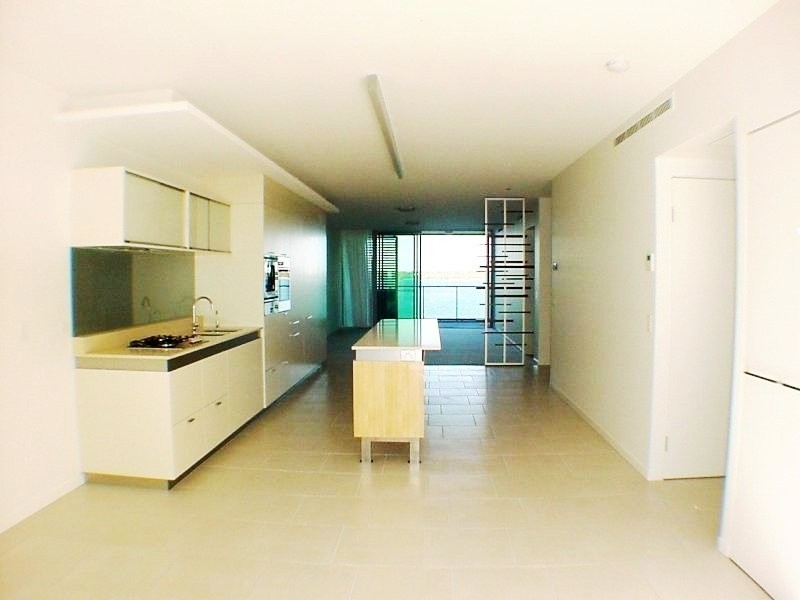 26304/2 Ephraim Island, Paradise Point QLD 4216