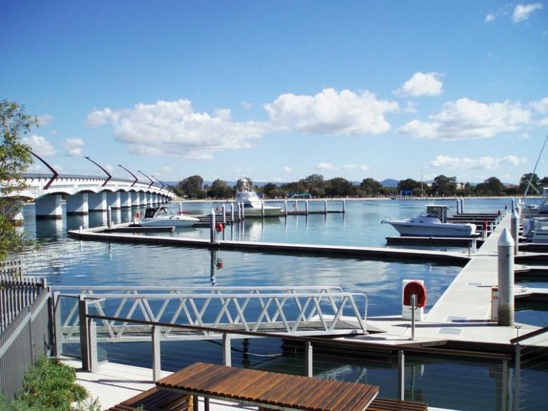 26304/2 Ephraim Island, Paradise Point QLD 4216