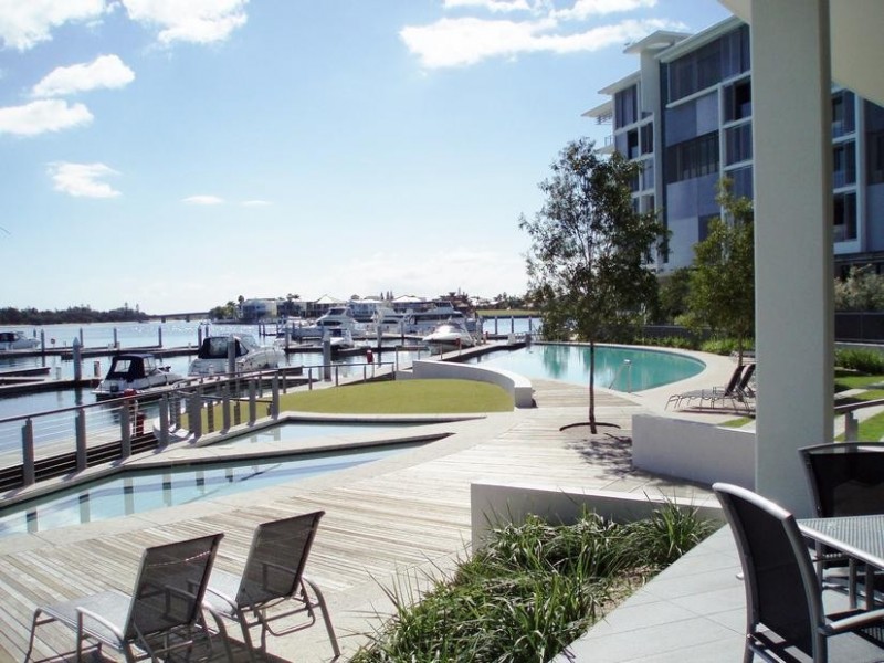 26304/2 Ephraim Island, Paradise Point QLD 4216