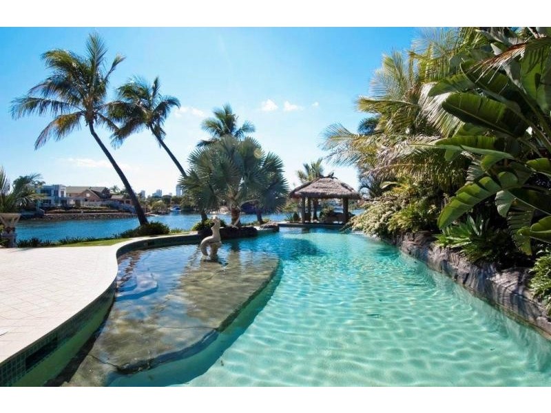 171 Monaco Street, Broadbeach Waters QLD 4218