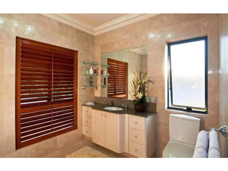 171 Monaco Street, Broadbeach Waters QLD 4218