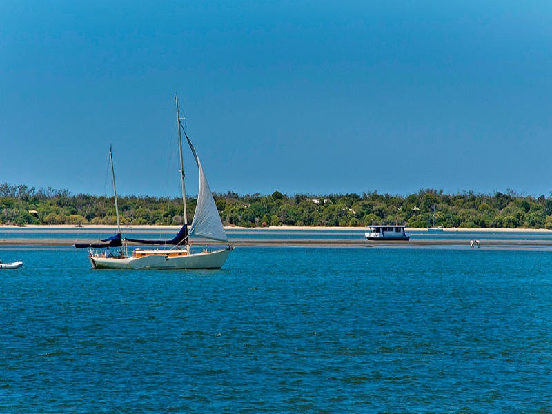 1/3 Jasmine Avenue, Paradise Point QLD 4216