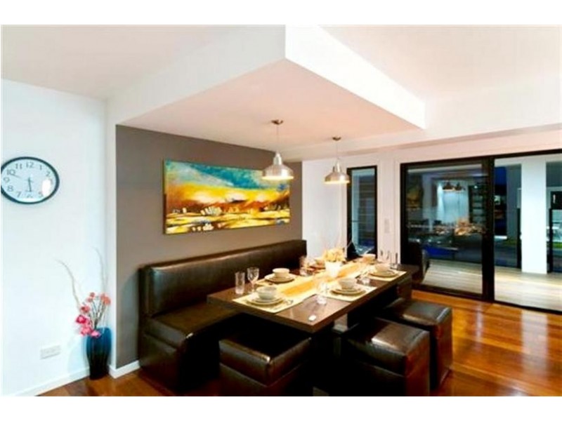 7 Rudd Street, Broadbeach Waters QLD 4218