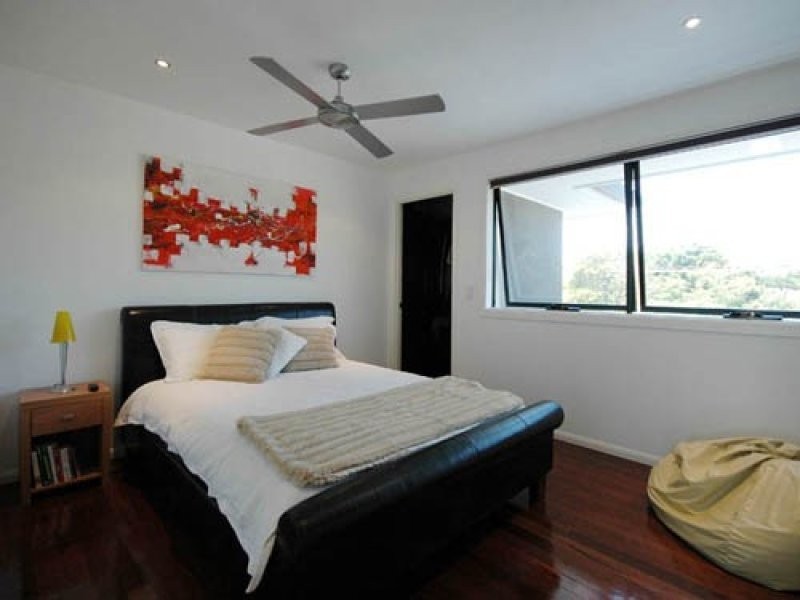 7 Rudd Street, Broadbeach Waters QLD 4218