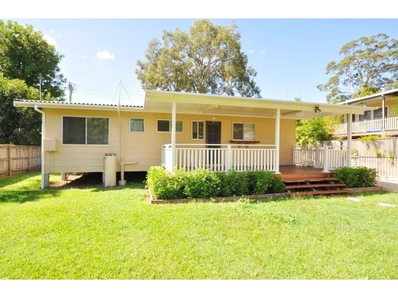 8 Coombe Avenue, Hope Island QLD 4212