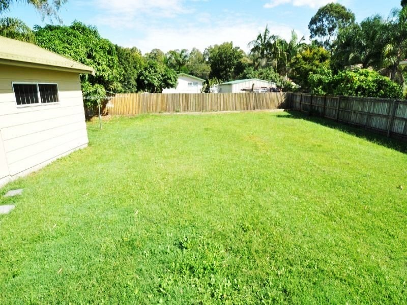 8 Coombe Avenue, Hope Island QLD 4212