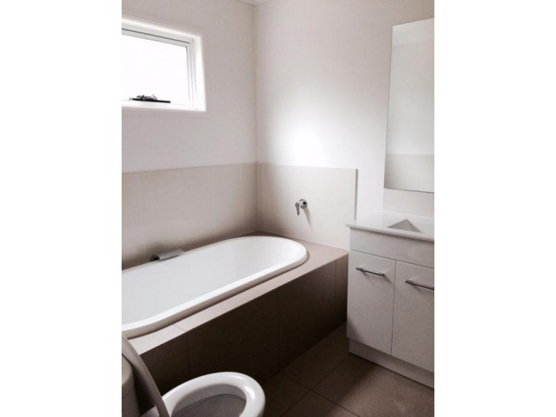 40 Babirra Street, Hope Island QLD 4212