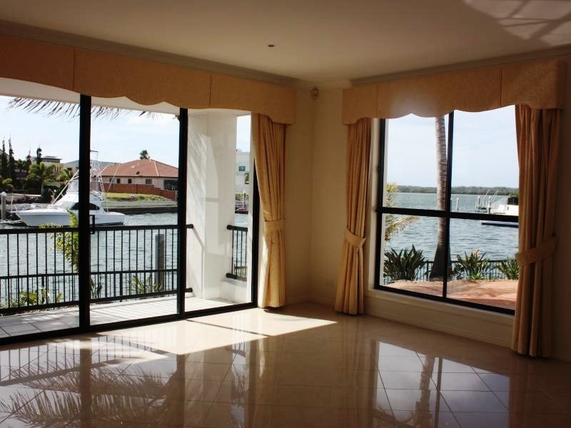 3 The Peninsula, Paradise Point QLD 4216