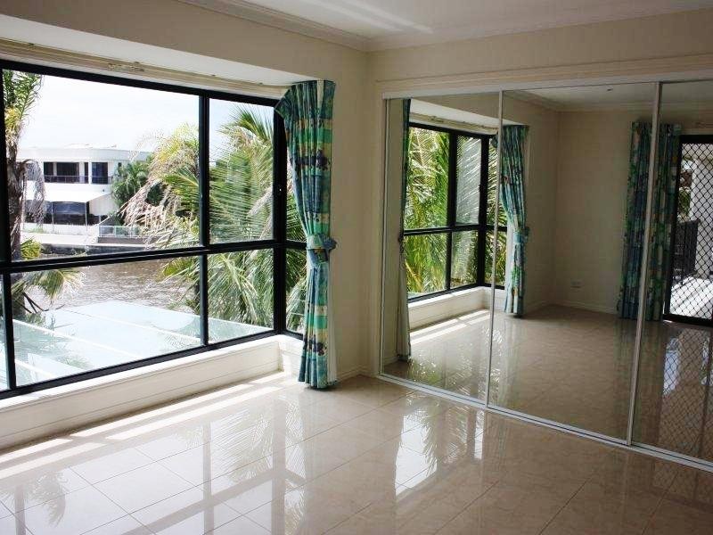 3 The Peninsula, Paradise Point QLD 4216