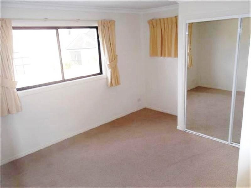 3 The Peninsula, Paradise Point QLD 4216