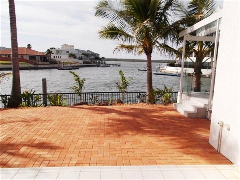 3 The Peninsula, Paradise Point QLD 4216