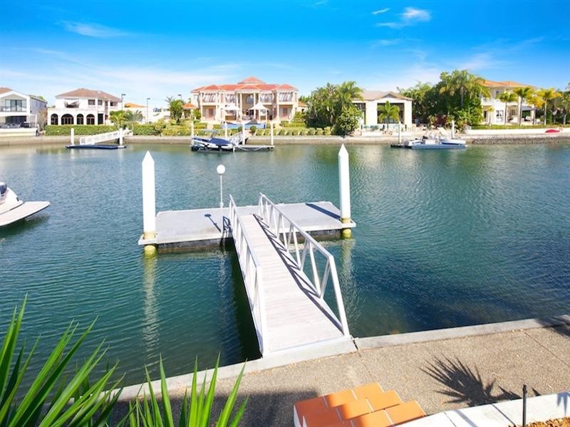 37 The Peninsula, Paradise Point QLD 4216
