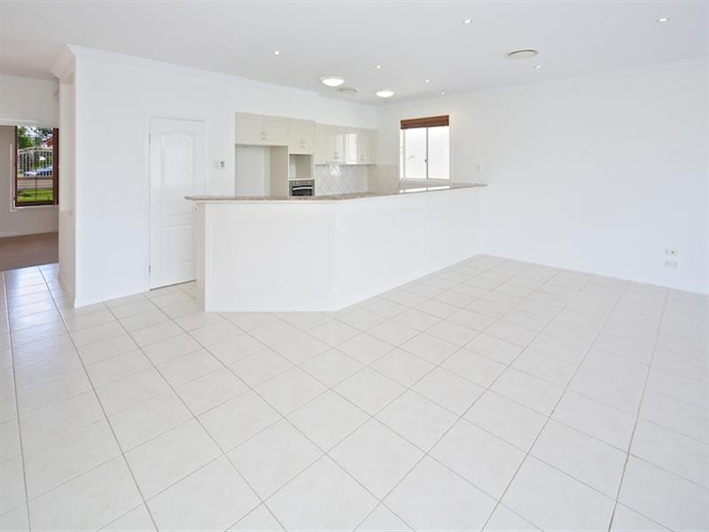 37 The Peninsula, Paradise Point QLD 4216