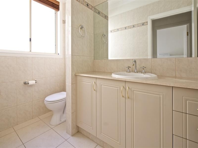 37 The Peninsula, Paradise Point QLD 4216