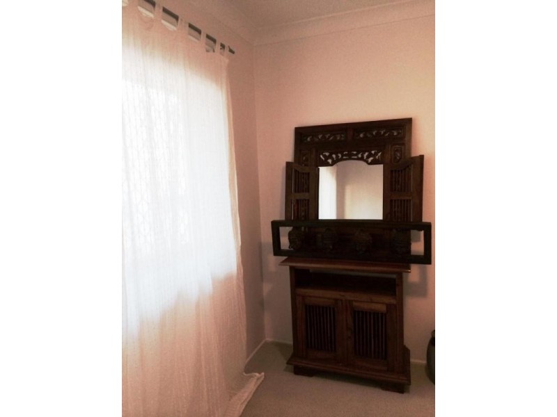 1/27 Errol Avenue, Paradise Point QLD 4216