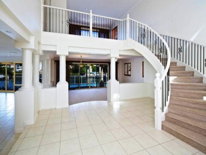 37 The Peninsula, Sovereign Islands QLD 4216