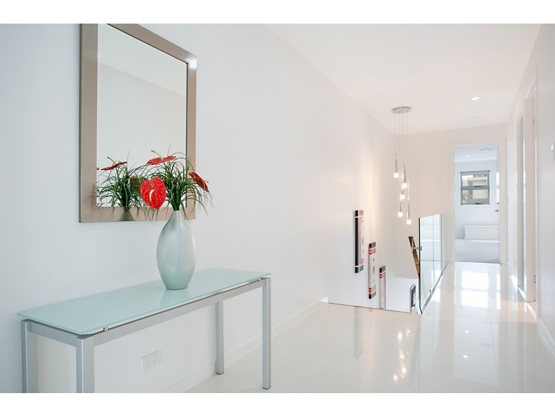 1/21 Scoter Avenue, Paradise Point QLD 4216