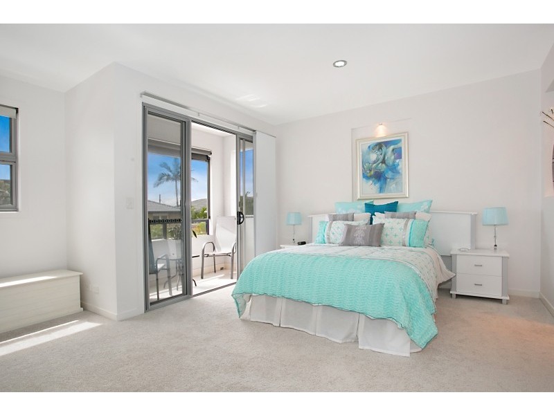 1/21 Scoter Avenue, Paradise Point QLD 4216