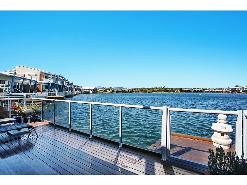 22/1 Manacor Place, Coombabah QLD 4216