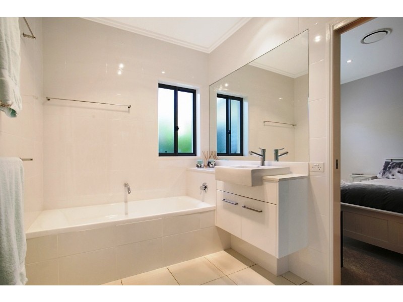 22/1 Manacor Place, Coombabah QLD 4216