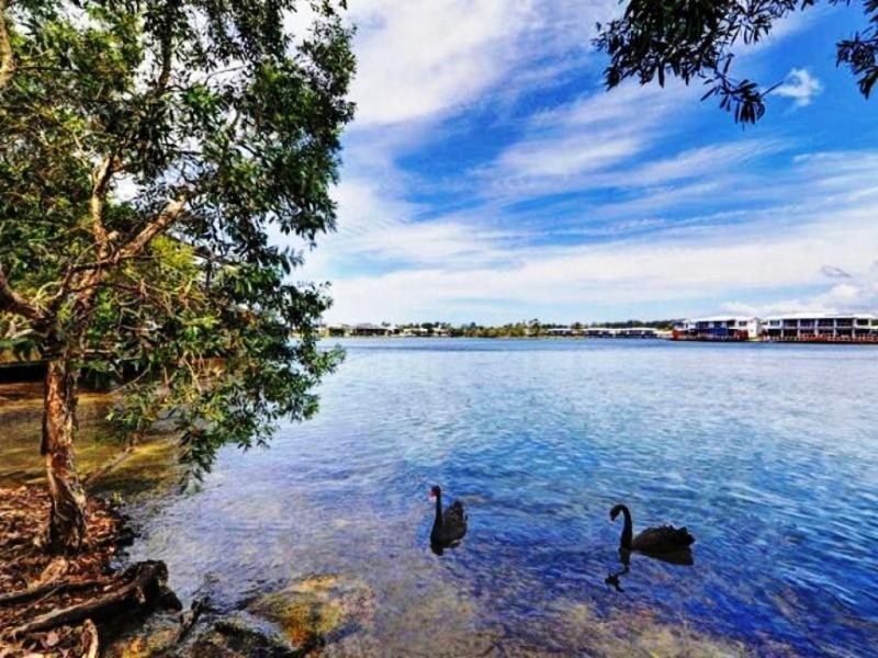 22/1 Manacor Place, Coombabah QLD 4216