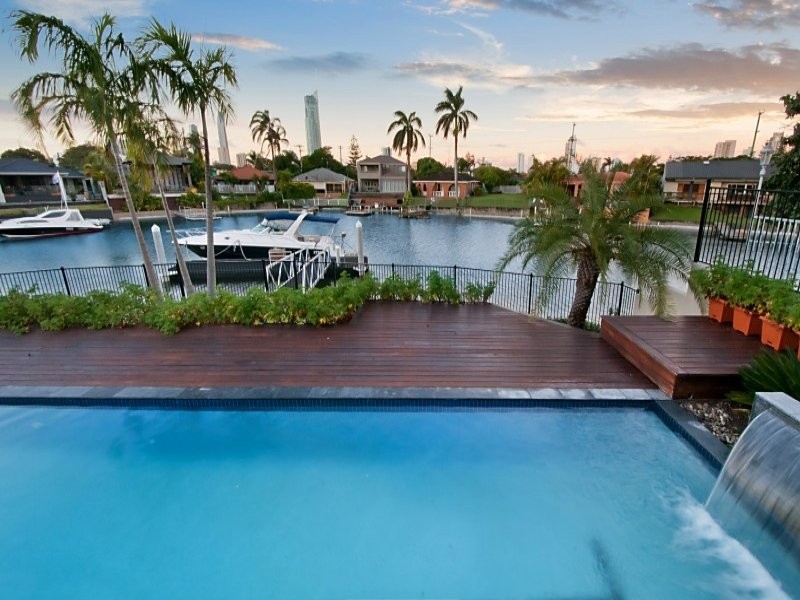 9 Castille Court, Surfers Paradise QLD 4217