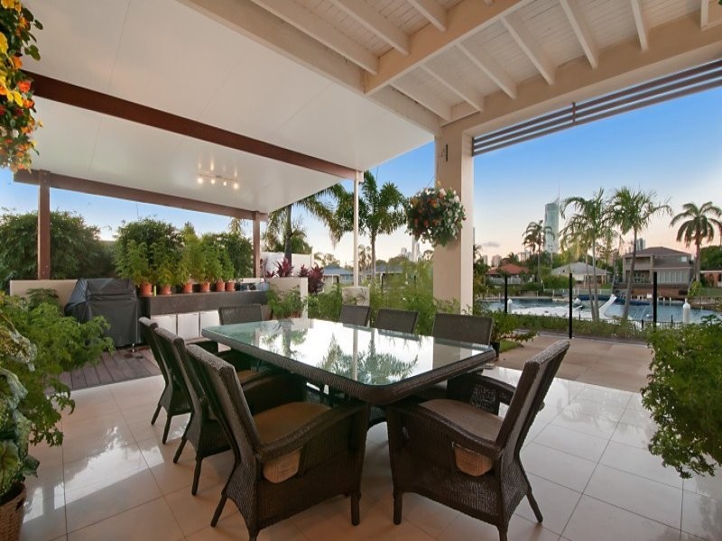 9 Castille Court, Surfers Paradise QLD 4217