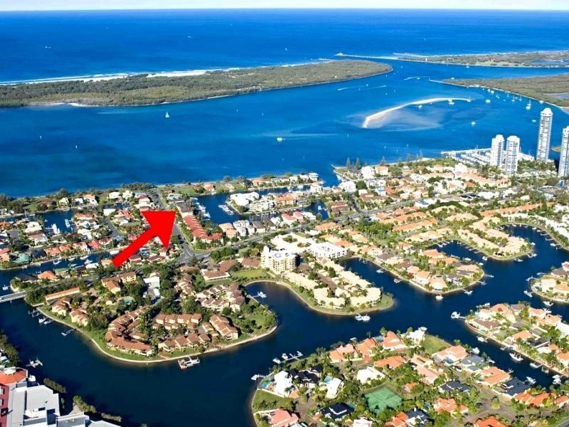 9/18 Jennifer Avenue, Runaway Bay QLD 4216