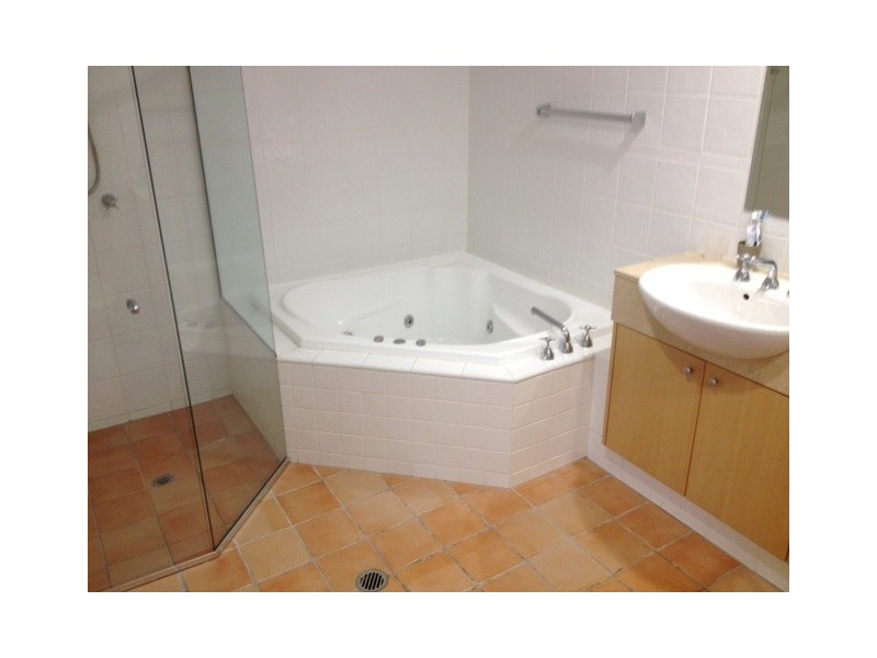 Hope Island QLD 4212