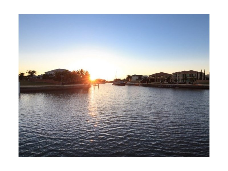 Paradise Point QLD 4216