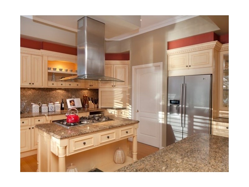 Paradise Point QLD 4216