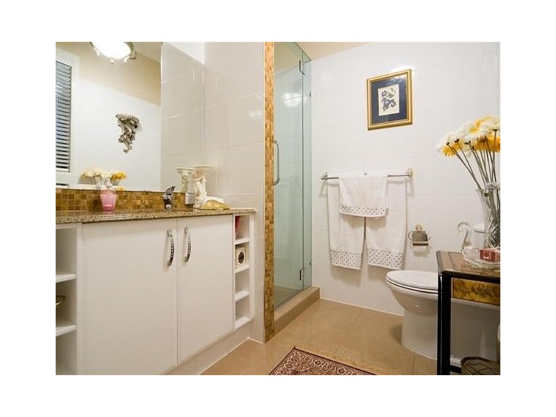 Paradise Point QLD 4216