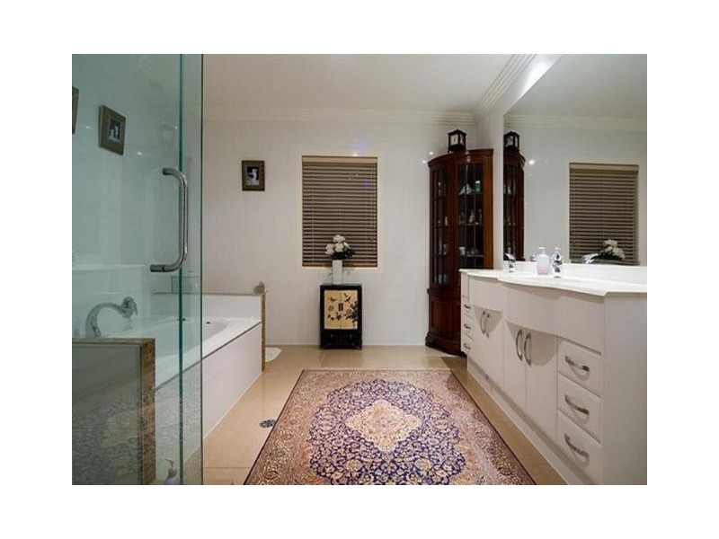 Paradise Point QLD 4216