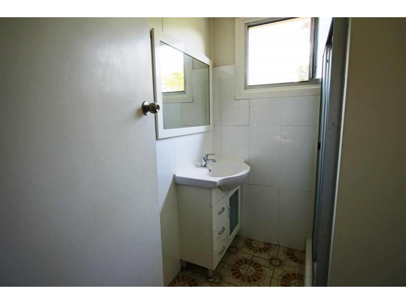 Broadbeach Waters QLD 4218