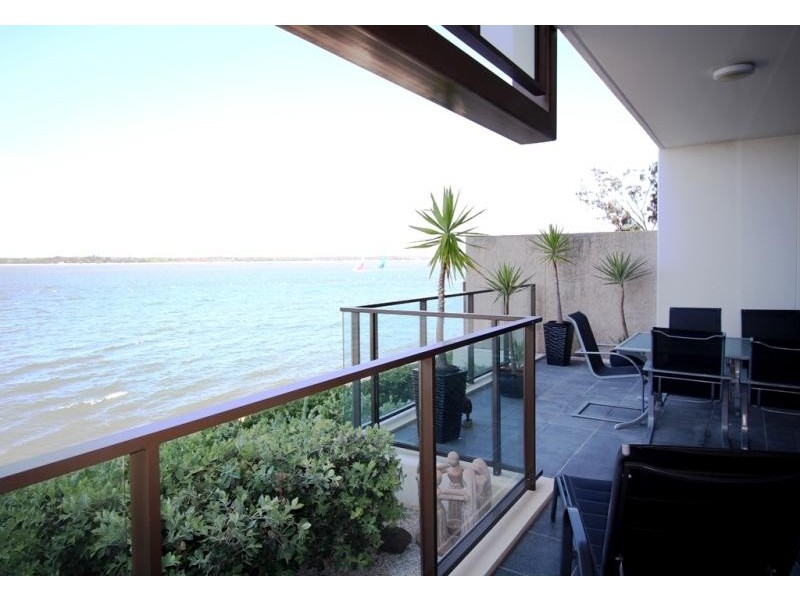 26104/2 Ephraim Island, Paradise Point QLD 4216