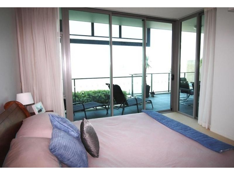 26104/2 Ephraim Island, Paradise Point QLD 4216
