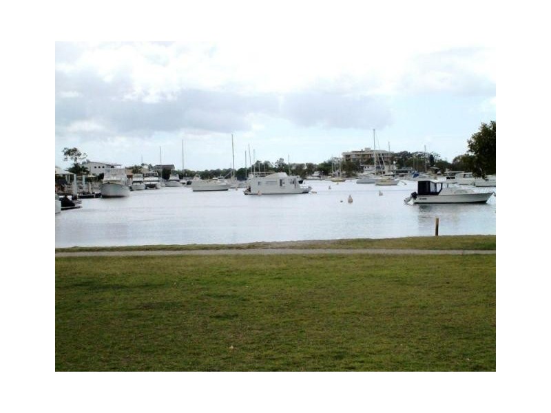 45 Victor Avenue, Paradise Point QLD 4216